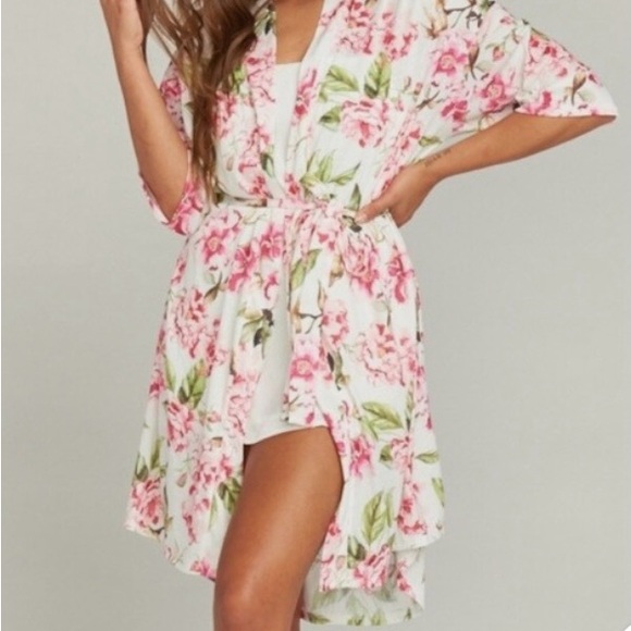 Show Me Your MuMu Other - Show Me Your MuMu Pink Floral Robe